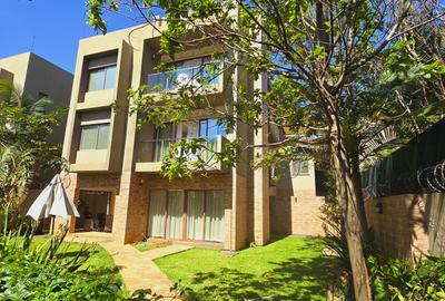 5 Bed Townhouse with En Suite at Lavington Green - 2