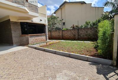 4 Bed Townhouse with En Suite at Westlands