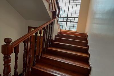 4 Bed Townhouse with En Suite at Lavington Mall - 4