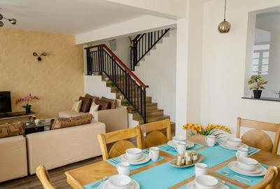 4 Bed Townhouse with En Suite in South C - 4