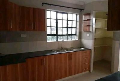 3 Bed House with En Suite at Acacia - 3