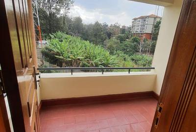 2 Bed Apartment with En Suite in Riverside - 4
