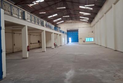 10,000 ft² Warehouse with Backup Generator in Embakasi