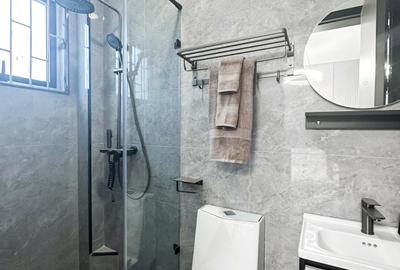 2 Bed Apartment with En Suite in Lavington - 4