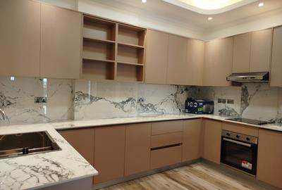 Furnished 2 Bed Apartment with En Suite in Brookside - 4