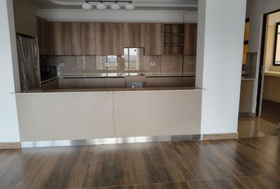 1 Bed Apartment with En Suite at Brookside - 2