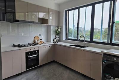 3 Bed Apartment with En Suite in Kileleshwa - 3