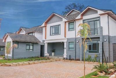 4 Bed House with En Suite at Glory Rd - 2