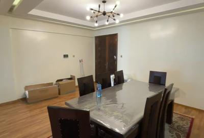 5 Bed House with En Suite at Hurlingham Near Mosque