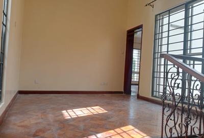 5 Bed House with En Suite at Kyuna