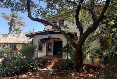 5 Bed Villa with En Suite in Lavington - 3