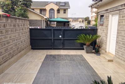 3 Bed Townhouse with En Suite at Donholm
