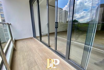 3 Bed Apartment with En Suite in Riverside