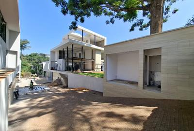 6 Bed Townhouse with En Suite in Lavington - 4