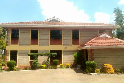 4 Bed Townhouse with En Suite in Nyari