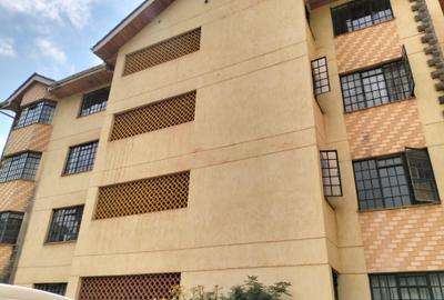 4 Bed Apartment with En Suite in Westlands Area