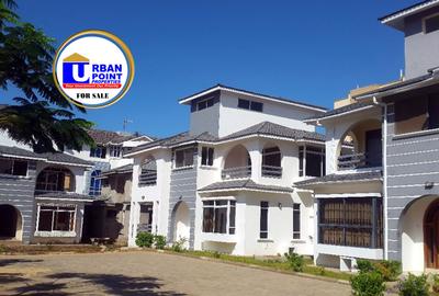 4 Bed House with En Suite in Nyali Area