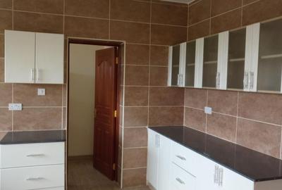 3 Bed Apartment with En Suite at City Park Parklands Nairobi - 2