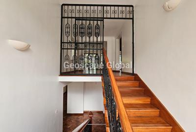 5 Bed House with En Suite in Karen