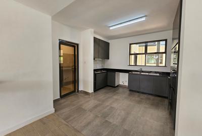 4 Bed Apartment with En Suite in Runda