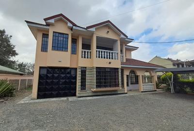 5 Bed House with Garden at Katani Road