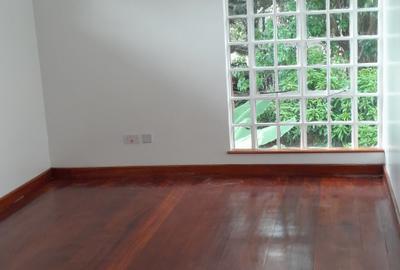 3 Bed House with En Suite at Nyari - 4