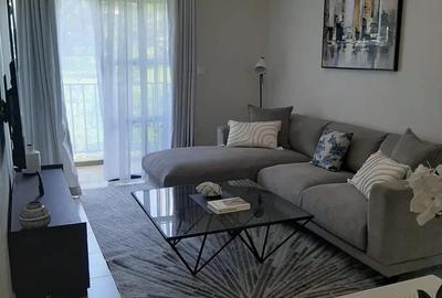 Serviced 2 Bed Apartment with En Suite at Hilltop