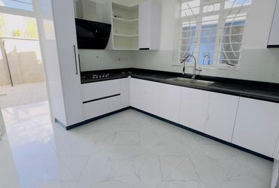 4 Bed Townhouse with En Suite at Muigai - 4