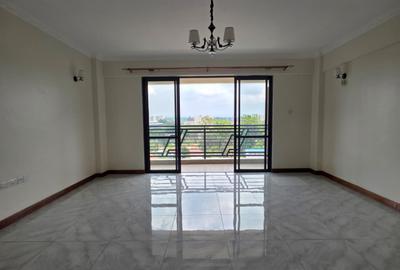 2 Bed Apartment with En Suite in Westlands Area - 3