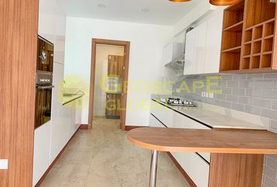 2 Bed Apartment with En Suite in Westlands Area - 4