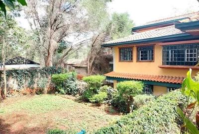 4 Bed House with En Suite at Lavington