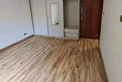 Serviced 3 Bed Apartment with En Suite in Kilimani - 4