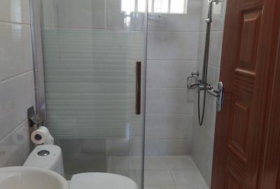 Serviced 2 Bed Apartment with Borehole in Ruaka