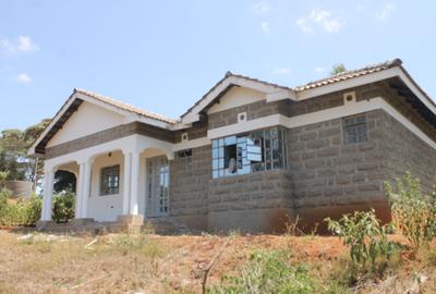 3 Bed House with Garden at Karen - Plains - 3