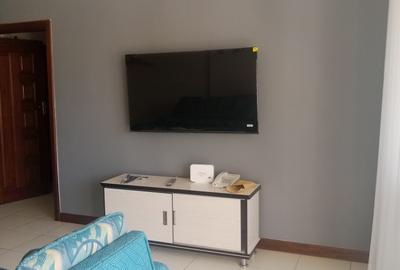 Serviced 2 Bed Apartment with En Suite in Westlands Area - 2