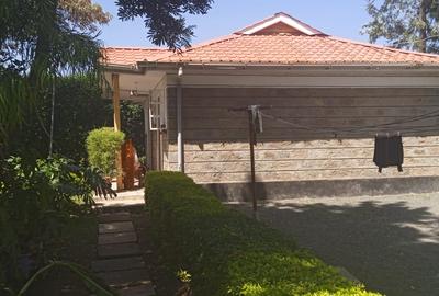 1 Bed House with En Suite at Mamba Village