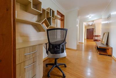 3 Bed Apartment with En Suite in Kilimani