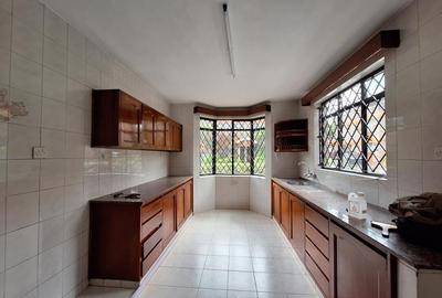 4 Bed Townhouse with En Suite at Lavington Green