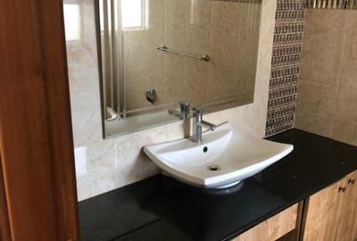 3 Bed Apartment with En Suite in Kileleshwa