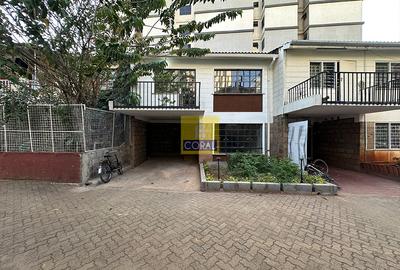 4 Bed Townhouse in Parklands - 2