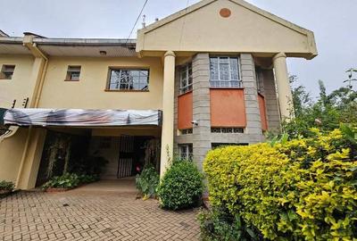 5 Bed Townhouse with En Suite at Lavington