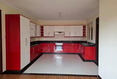 3 Bed Apartment with En Suite at Brookside Drive