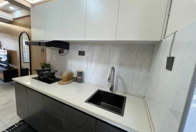 1 Bed Apartment with Swimming Pool in Kilimani - 2