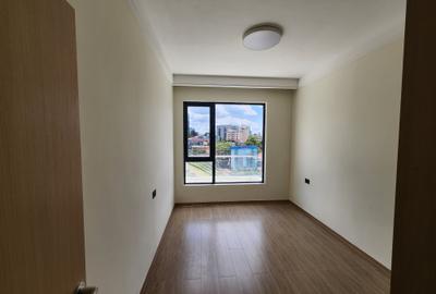 1 Bed Apartment with En Suite at Westlands Ring Road - 4