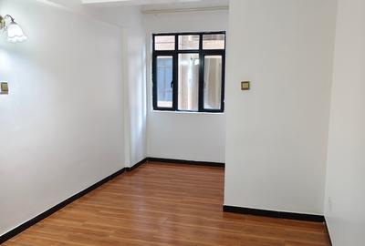 2 Bed Apartment with Gym in Kilimani - 3