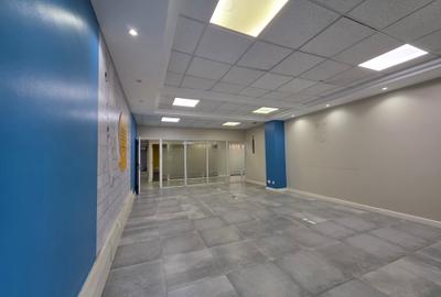 3,750 ft² Commercial Property with Service Charge Included at Lenana Road