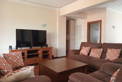 Serviced 2 Bed Apartment with En Suite in Upper Hill