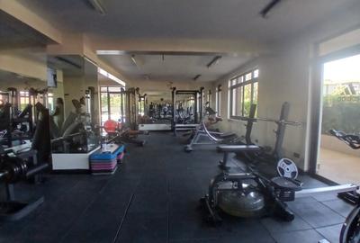 3 Bed Apartment with En Suite at Riverside - 4