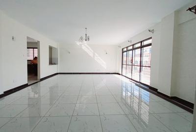 3 Bed Apartment with En Suite in Parklands