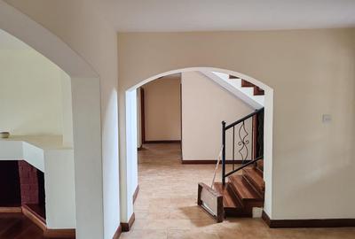 5 Bed Townhouse with En Suite at Off Ruaka Rd